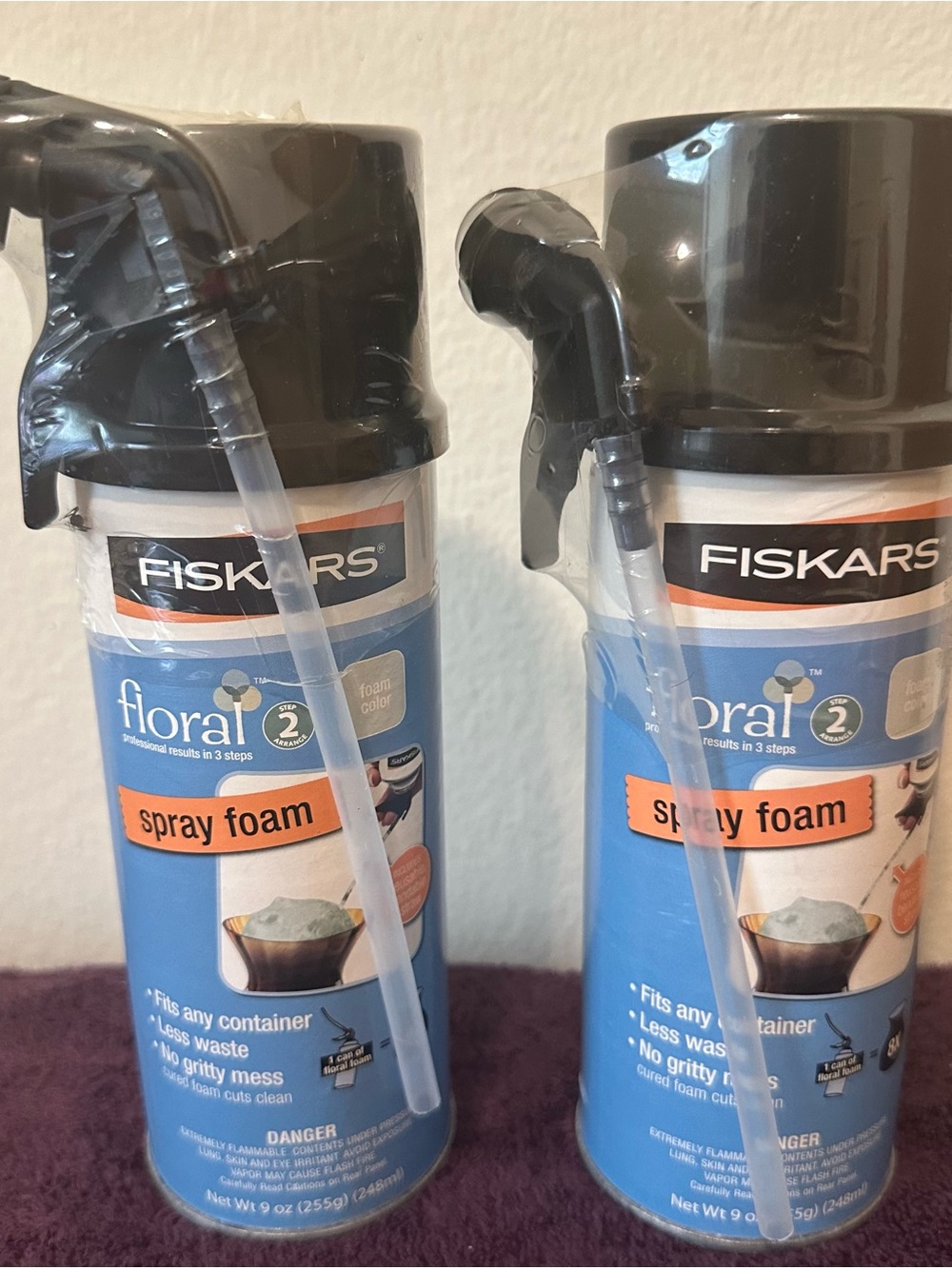 2 new cans of Floral 9-oz Spray Foam crafts